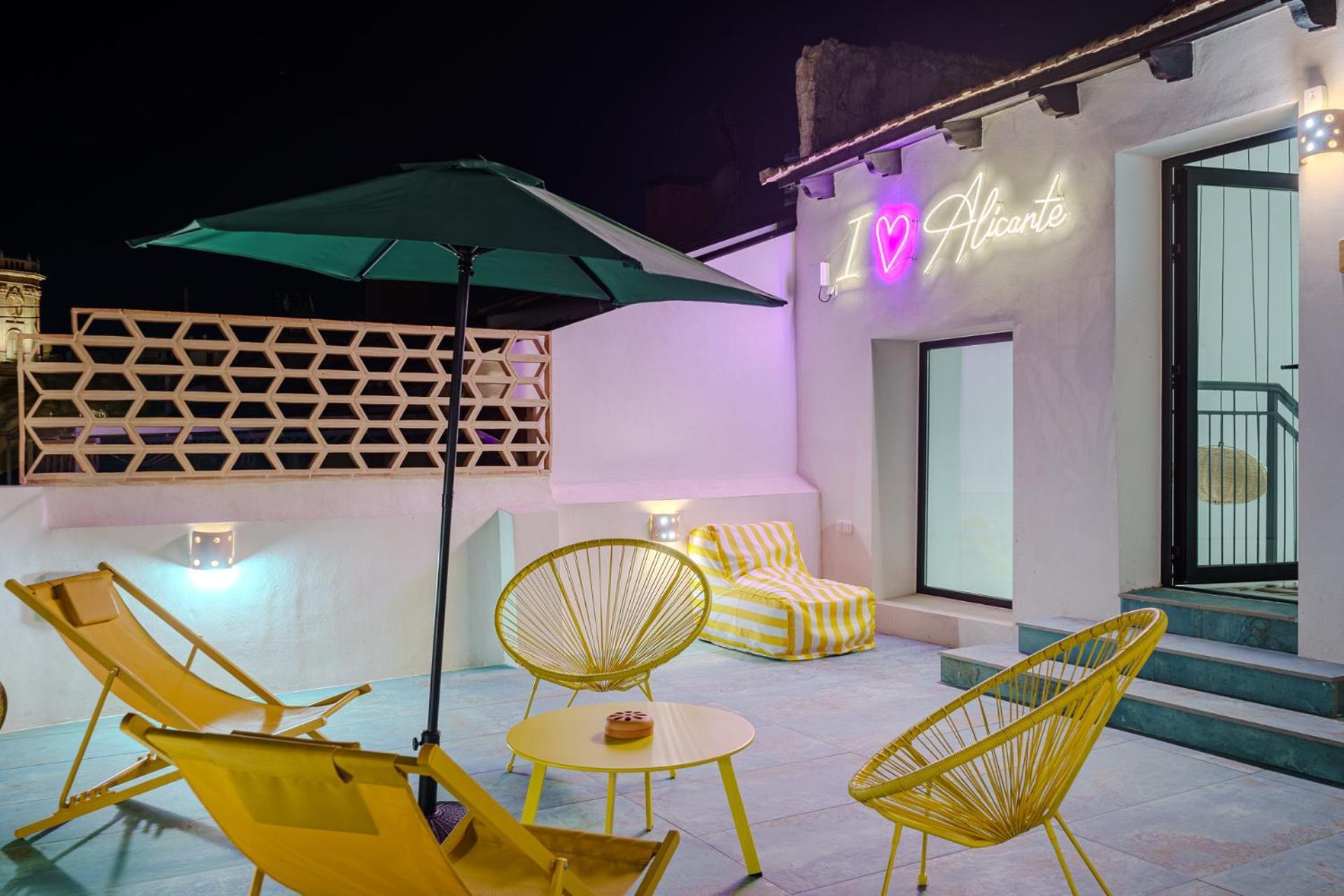 Refined And Practical Studio In Historic Center Of Alicante Exterior foto